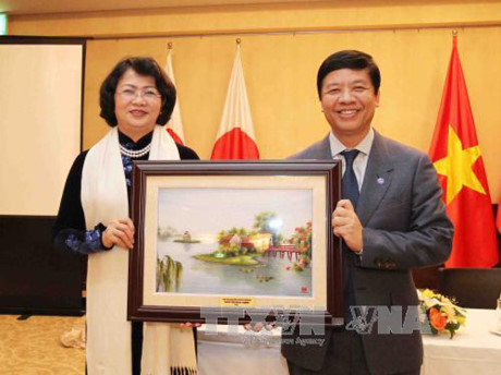 luu hoc sinh la cau noi cho quan he viet nam nhat ban