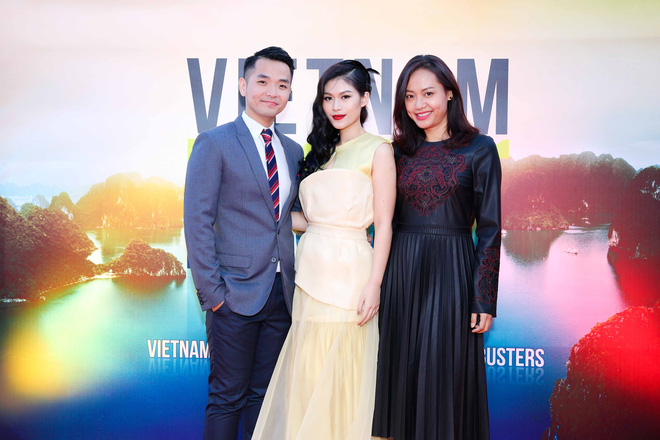 ngoc thanh tam gay chu y khi lam mc song ngu tai lhp phim cannes 2017