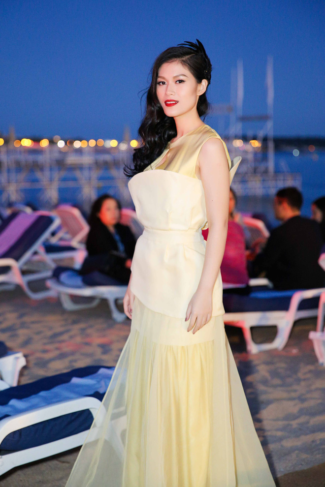 ngoc thanh tam gay chu y khi lam mc song ngu tai lhp phim cannes 2017