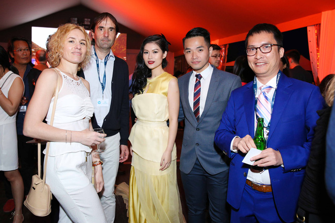 ngoc thanh tam gay chu y khi lam mc song ngu tai lhp phim cannes 2017