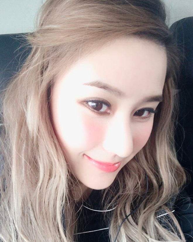 co con gai xinh dep va sang chanh cua ong vua song bac macau