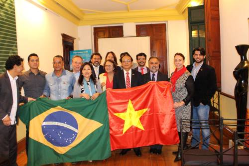 thanh lap hoi huu nghi brazil viet nam bang mg
