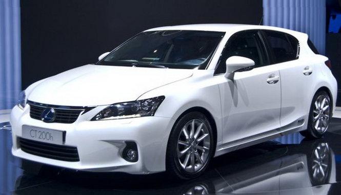 toyota trieu hoi hon 14 trieu xe bi loi tui khi