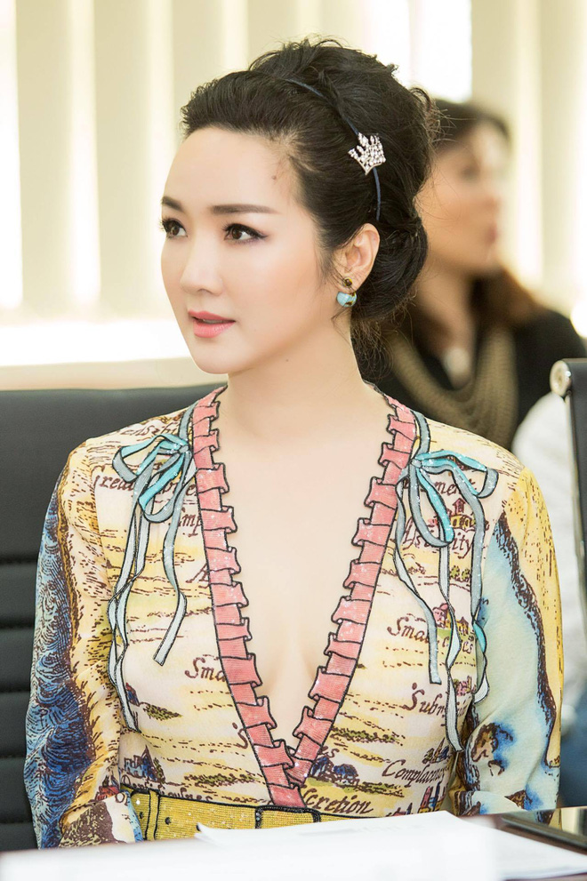 hoa hau den hung giang my tre trung xinh dep o tuoi 46