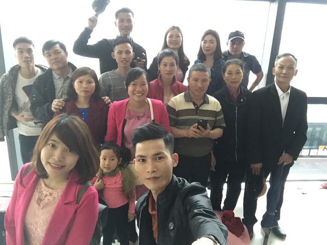 man cau hon bat ngo ngay giua cuoc hop cua sep tre danh cho ban gai