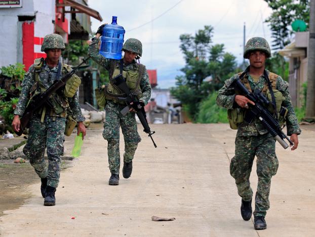 chi huy chien dich chong is cua philippines o marawi bi cach chuc