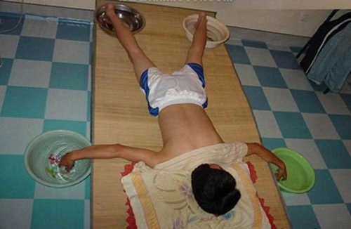 nhung hinh anh ba dao tren tung hat gao vao mua nang nong tren khap the gioi