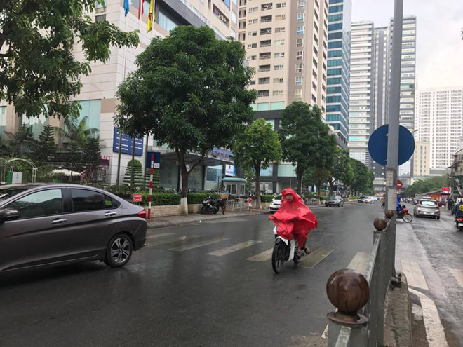cuoi cung thu do ha noi da co mua sau nhung ngay vat va vi nang nong