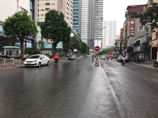 cuoi cung thu do ha noi da co mua sau nhung ngay vat va vi nang nong