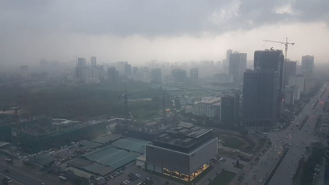 bau troi xam xit kem gio manh ha noi don mua giong lon sau chuoi ngay nang kinh hoang