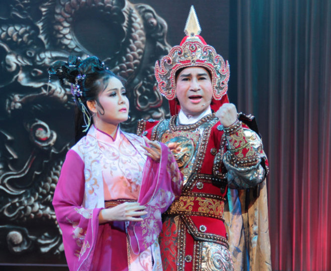nghe si mien nam buc xuc ve quy dinh cap phep vo dien trong mot nam
