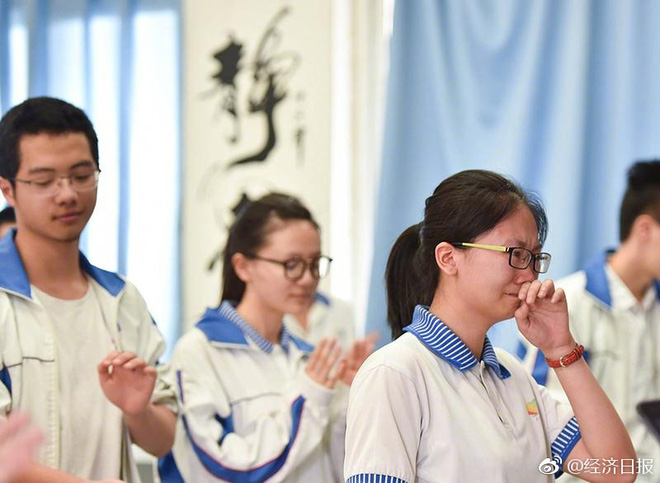 trung quoc nong hung huc trong mua gaokao mot trong nhung ky thi khoc liet nhat the gioi