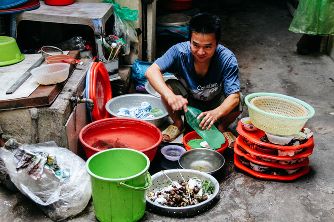 quan oc dac biet o ha noi suot 20 nam chu va nhan vien khong noi voi khach mot loi
