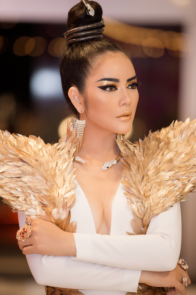 ly nha ky goi cam long lay nhu nu hoang