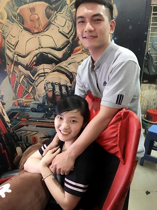 dang say sua cay game co gai bat ngo nhan duoc loi cau hon
