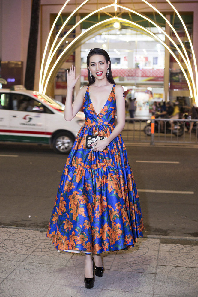 phan thi mo mac dam goi cam thu hut su chu y