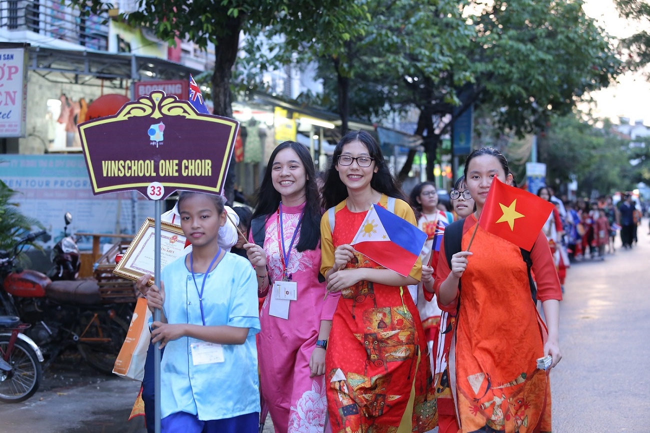 vinschool one dat 2 giai vang tai hoi thi hop xuong quoc te interkultur 2017