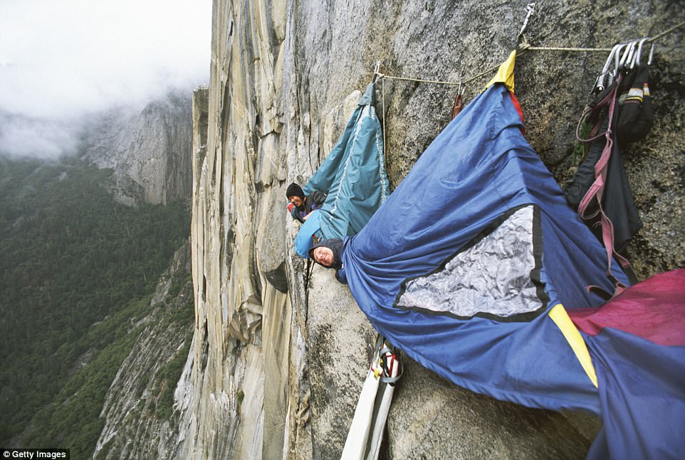 hang son doong la mot trong nhung diem cam trai doc dao nhat the gioi