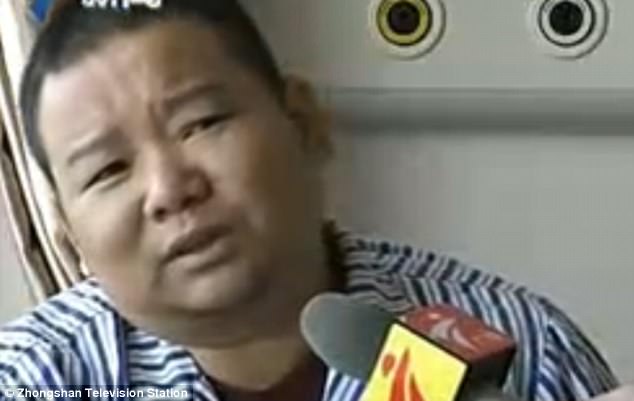 nhin cu ngo tui sua dac hoa ra lai la huyet tuong cua nguoi dan ong an qua nhieu thit