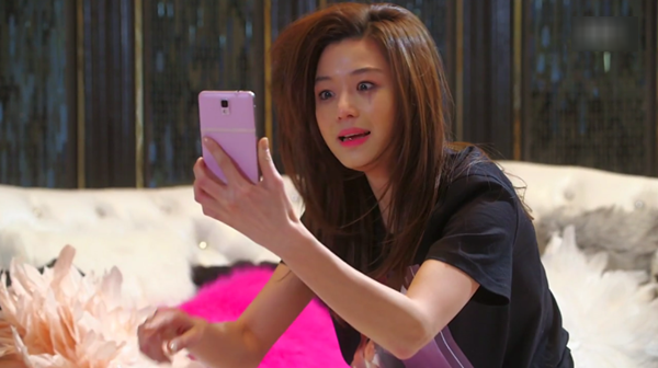 ve ra mat gia dinh nguoi yeu bat gap can nha la nhu nay ban co phan ung giong co gai ay khong