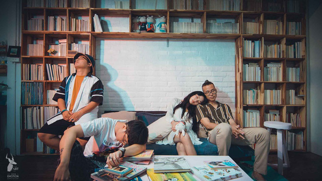 thanh vien da lab so vo ghen khi de chau bui dua vao vai