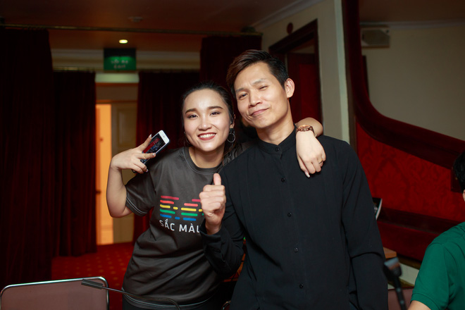 vo chong truong nhom big toe muot mo hoi voi vo dai vu kich sac mau tuoi tho