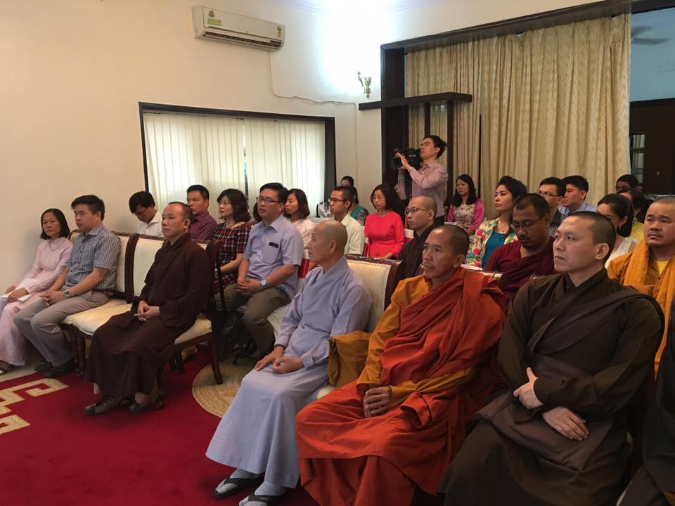 cong dong nguoi viet nam tai an do va nepal co ngoi nha chung