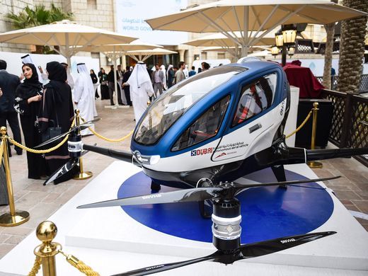 tam biet khoi bui ket xe voi taxi biet bay sap ra mat tai dubai