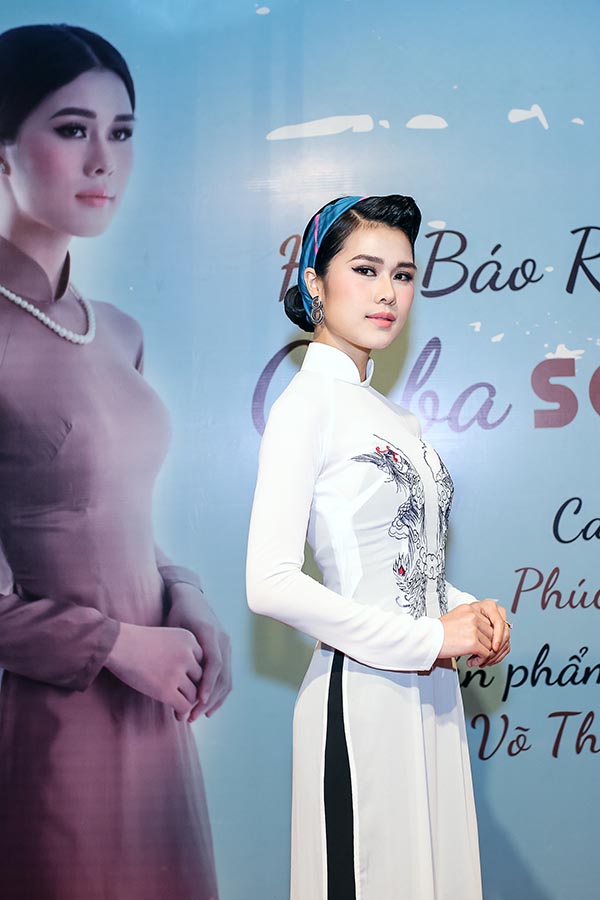 ba xa luong the thanh khoe ve dep diu dang voi ao dai truyen thong