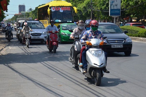nang nong tren dien rong tai trung bo nhiet do pho bien 35 37 do