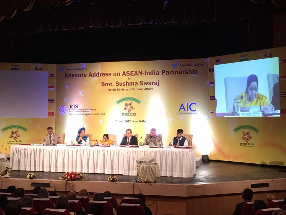 an do thuc day quan he sau sac va thuc chat hon voi asean