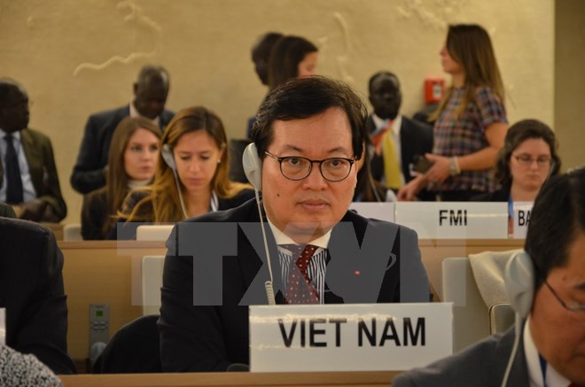 lhq thong qua du thao nghi quyet do viet nam la dong tac gia