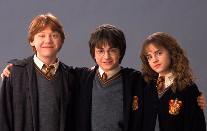 harry potter da buoc sang tuoi 20 hanh trinh 2 thap ky cua cuon sach tung nhieu lan bi choi bo