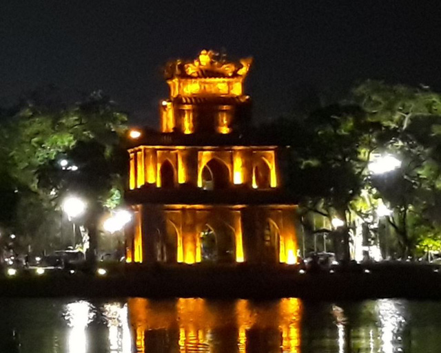 so sanh kha nang chup toi cua camera j7 pro co khau do f17 voi smartphone trung quoc cung tam gia khau do f20