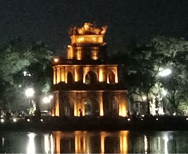 so sanh kha nang chup toi cua camera j7 pro co khau do f17 voi smartphone trung quoc cung tam gia khau do f20