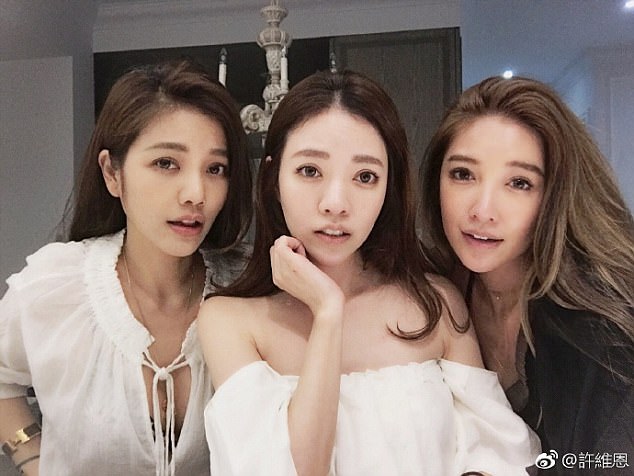 ai ma tin noi nhung nguoi phu nu xinh dep nay la me con mot trong so do da u70