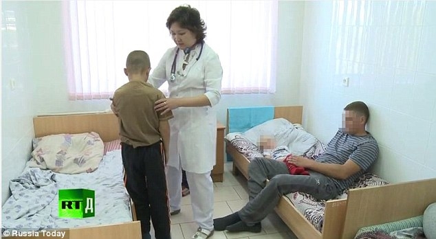ngoi lang ki la nguoi dan tu nhien guc xuong ngu may ngay lien moi day