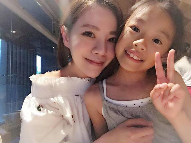 buc anh 3 chi em gai khien nhieu nguoi bat ngo khi biet su that