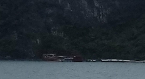 mot tau bi chim sau tai nan lien hoan tren bien tai quang ninh