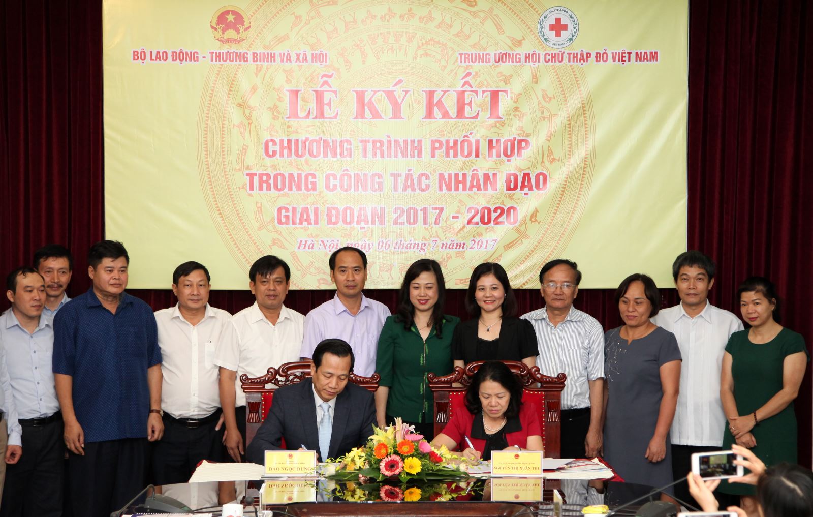 xay dung ngan hang dia chi nhan dao de keu goi ho tro cac doi tuong chinh sach