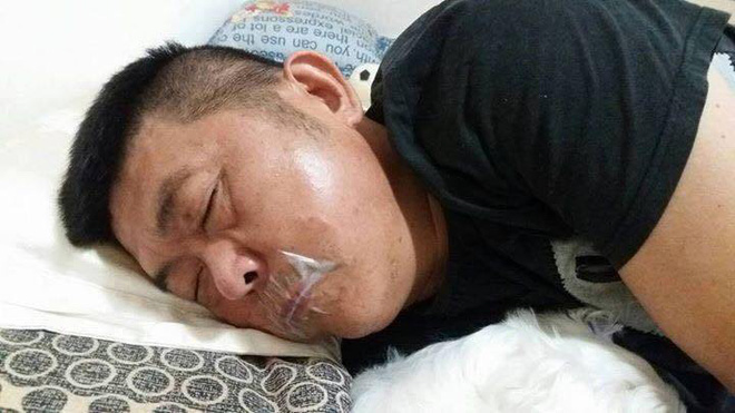 vo soc nang khi thay mieng chong dan bang keo nhung su that phia sau da khien co phai bat khoc