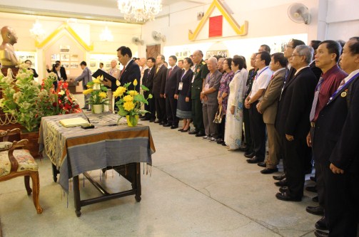 doan dai bieu hoi huu nghi viet lao lao viet tham nha luu niem nguoi dat nen mong quan he lao viet nam