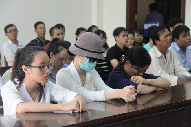 nu sinh vien chu muu trong vu tat axit ban cung phong de noi lai tinh cu lanh an 7 nam tu
