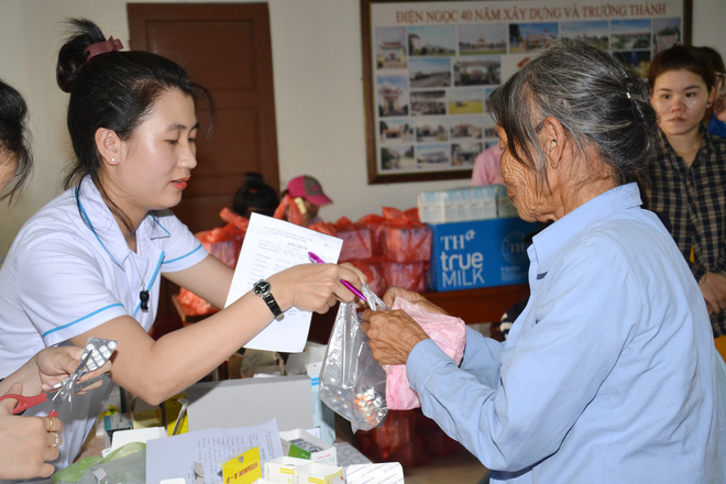 theo buoc chan nguoi anh hung hanh trinh tiep lua cho nhung nguoi anh hung co cong voi dat nuoc
