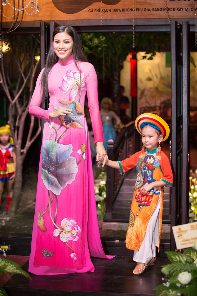 nguyen thi thanh tai xuat voi vai tro nguoi mau