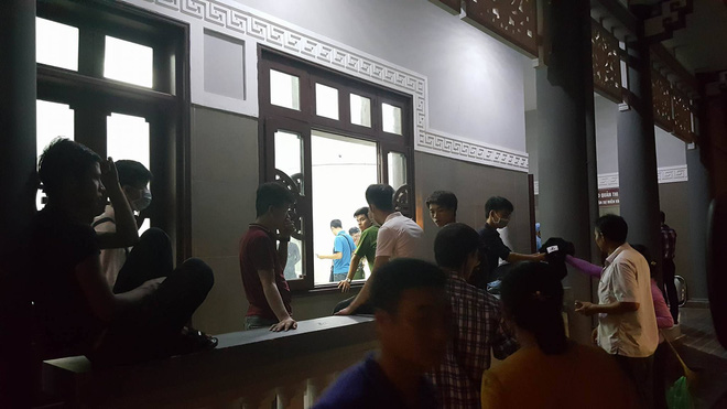 nhieu thi the chay bien dang trong vu hoa hoan o xuong banh keo khien 8 nguoi tu vong