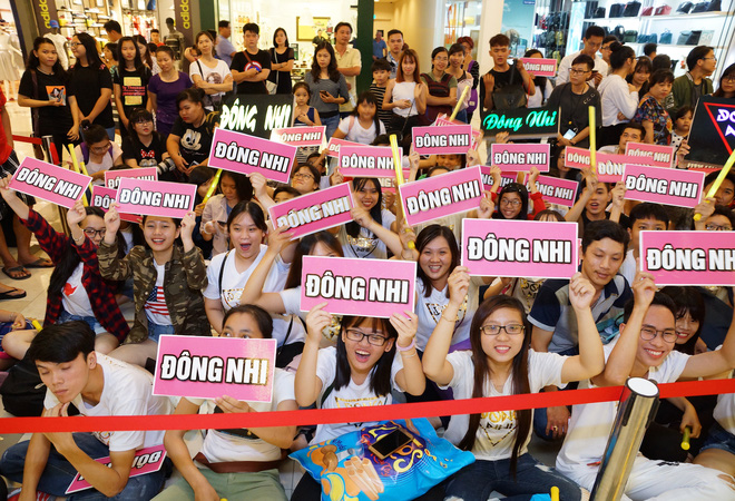 dong nhi toc tien do ve goi cam trong su kien