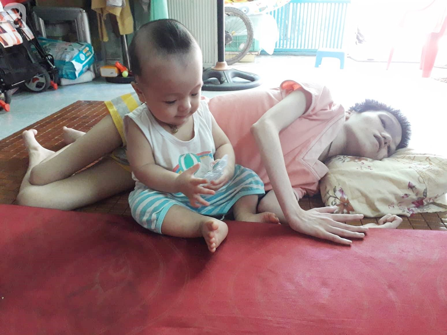 da nang nguoi me ngheo nuoi 3 con tho nheo nhoc bat luc nhin con gai 15 tuoi co giat vi benh u mau quai ac