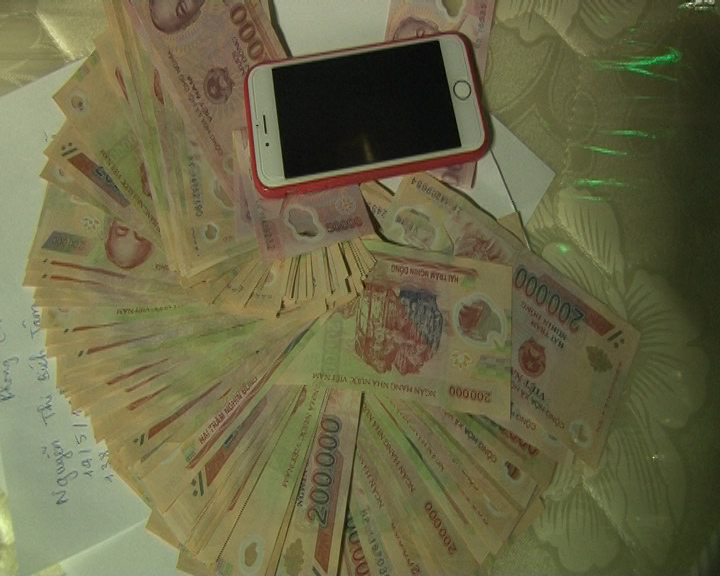 dot kich nha nghi bat giu nhom nam sinh nu tu phe ma tuy o hue