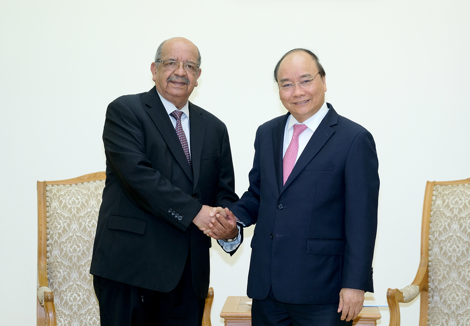 viet nam co vi tri dac biet trong trai tim nhan dan algeria